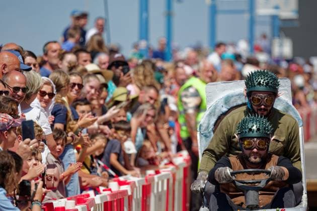 Grand Soapbox Race in Le Portel PHOTOPQR VOIX DU NORD JOHAN BEN AZZOUZ July 14, 2026 Le Portel, July 14, 2026 Major soapbox car race on the Portel seafront PHOTO JOHAN BEN AZZOUZ LA VOIX DU NORD Le Portel, France – July 14, 2026 Drivers compete in homemade soapbox cars during the annual Kart d’Heurt Portelois race held along Le Portel’s seafront in Northern France  Copyright: xPHOTOPQR VOIXxDUxNORD MAXPPPxJOHANxBENxAZZOUZx 20260714VDN6823 20260714VDN6823