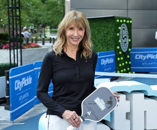 Mary Steenburgen at a public appearance for THE DINK Photo Call for Apple TV, CityPickle at Hudson Yards, New York, NY, July 14, 2026. Photo By: Eli Winston Everett Collection THE DINK Photo Call for Apple TV PUBLICATIONXNOTxINxCANxCHNxFRAxITAxJPNxNORxPOLxRUSxESPxUKxUSA