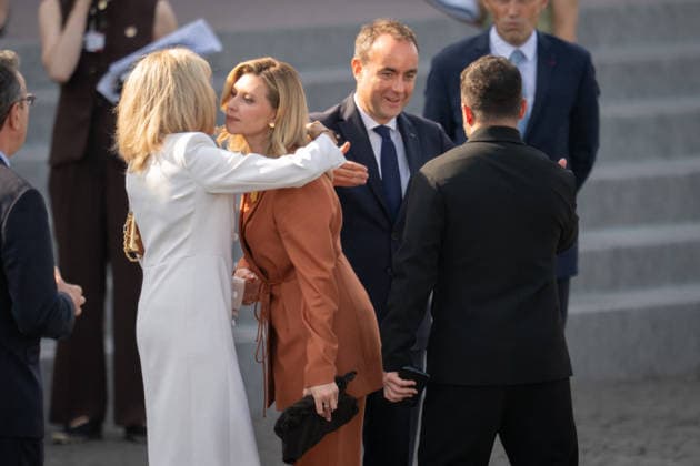 Bastille Day Parade - Place de la Concorde - Paris Brigitte Macron and French Prime Minister Sebastien Lecornu, Ukrainian President s wife Olena Zelenska, Ukraine s President Volodymyr Zelensky during the annual Bastille Day military parade on the Champs-Elysees Avenue in Paris, France on July 14, 2026. Photo by Alexis Jumeau ABACAPRESS.COM. Paris France  Copyright: xJumeauxAlexis ABACAx