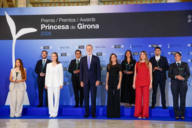 The 2026 Princess of Girona Awards Ceremony, presided over by the Royal Family, at the Gran Teatro del Liceu in Barcelona. Group photo taken during the solemn 2026 Princess of Girona Awards Ceremony, on July 14, 2026, in Barcelona, Catalonia, Spain. The iconic Gran Teatro del Liceu hosts this prominent institutional event presided over by Their Majesties the King and Queen, Princess Leonor, and Infanta Sofía, with the aim of recognizing the talent, innovation, and social commitment of the young award recipients. JULY 14, 2026 Kike Rincó Barcelona Catalonia Barcelona Catalonia Spain  Copyright: xKikexRinconx 7664699