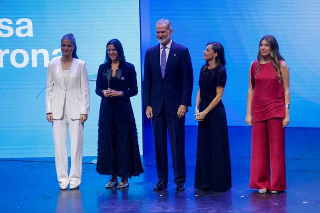 The 2026 Princess of Girona Awards Ceremony, presided over by the Royal Family, at the Gran Teatro del Liceu in Barcelona I D Princess Leonor, award recipient Mercedes Bidart, King Felipe VI, Queen Letizia, and Infanta Sofía during the solemn awards ceremony for theon July 14, 2026, in Barcelona, Catalonia, Spain. The iconic Gran Teatro del Liceu hosts this prominent institutional event presided over by Their Majesties the King and Queen, Princess Leonor, and Infanta Sofía, with the aim of recognizing the talent, innovation, and social commitment of the young award recipients. JULY 14, 2026 Kike Rincó Barcelona Catalonia Barcelona Catalonia Spain  Copyright: xKikexRinconx 7664713