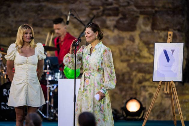 260714 Pristagaren Frida Karlsson och kronprinsessan Victoria under utdelningen av Victoriapriset den 14 juli 2026 i Borgholm. *** July 14, 2026: Award recipient Frida Karlsson and Crown Princess Victoria during the Victoria Prize ceremony on July 14, 2026, in Borgholm  Copyright: SUVADxMRKONJIC 1079982817st