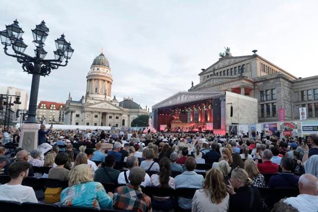 14.07.2026, Alphaville, Sänger Marian Gold, im Konzert live beim Classic open Air 2026, in Berlin, Gendarmenmarkt, Berlin Deutschland, Germany *** July 14, 2026, Alphaville, singer Marian Gold, live in concert at Classic Open Air 2026, in Berlin, Gendarmenmarkt, Berlin, Germany