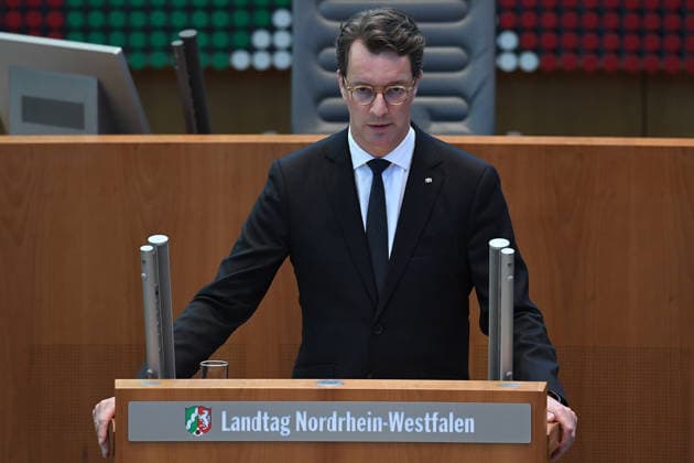 Gedenkstunde Hochwasserkatastrophe am 14.07.2026 im Landtag Nordrhein-Westfalen in Düsseldorf Hendrik Wüst ( Ministerpräsident NRW ) während der Gedenkstunde im Landtag Nordrhein-Westfalen. *** Memorial service for the flood disaster on July 14, 2026, at the North Rhine-Westphalia State Parliament in Düsseldorf; Hendrik Wüst, Minister President of North Rhine-Westphalia, during the memorial service at the North Rhine-Westphalia State Parliament xRx