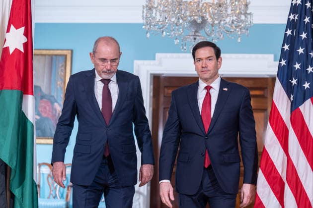 Marco Rubio meets Jordanian FM Safadi at State Department in Washington DC WASHINGTON DC, UNITED STATES - JULY 14: U.S. Secretary of State Marco Rubio (R) greets Jordanian Deputy Prime Minister and Foreign Minister Ayman Safadi (L) ahead of their bilateral meeting at the U.S. State Department in Washington, D.C., United States, on July 14, 2026. Mehmet Eser Anadolu Washington DC United States. Editorial use only. Please get in touch for any other usage.  Copyright: x2026xAnadoluxMehmetxEserx