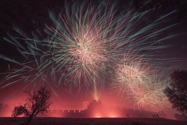 July 14, 2026, Carcassonne, Aude, France: Fireworks illuminate the medieval fortified city of Carcassonne during Bastille Day celebrations on France s National Day, Tuesday, July 14, 2026. The annual display, staged around the UNESCO World Heritage citadel, is one of the country s most renowned National Day celebrations. Carcassonne France - ZUMAm277 20260714_zip_m277_002 Copyright: xPatrickxMuzartx