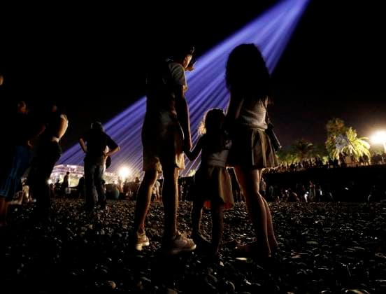 CEREMONY IN HONOR OF THE VICTIMS OF THE NICE ATTACKS PHOTOPQR NICE MATIN Dylan Meiffret Nice July 14, 2026 10 years after the July 14, 2016, Nice attack, a drone show and 86 beams of light illuminating the Promenade des Anglais Nice, July 14, 2026—10 years later—a ceremony paying tribute to the victims of the Nice attack on July 14, 2016 Nice, France  Copyright: xPHOTOPQR NICExMATIN MAXPPPxDylanxMeiffretx 20260714NIM8108 20260714NIM8108