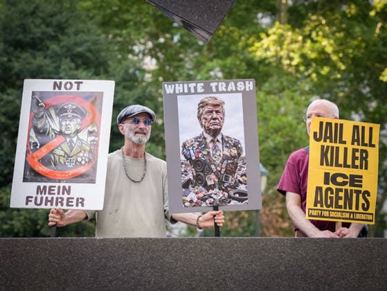 New York, NY July 14: Incoming U.S. Representative Brad Lander joins demonstrators at Foley Square in Lower Manhattan during a rally protesting two fatal shootings involving U.S. Immigration and Customs Enforcement (ICE) agents earlier this week on July 14, 2026. Credit: AdMedia USA  - ZUMAa123 20260714_zaa_a123_003 Copyright: xXavierxDiazx