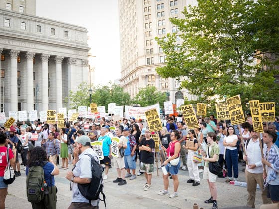 New York, NY July 14: Incoming U.S. Representative Brad Lander joins demonstrators at Foley Square in Lower Manhattan during a rally protesting two fatal shootings involving U.S. Immigration and Customs Enforcement (ICE) agents earlier this week on July 14, 2026. Credit: AdMedia USA  - ZUMAa123 20260714_zaa_a123_030 Copyright: xXavierxDiazx
