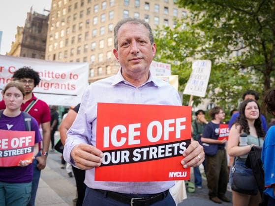New York, NY July 14: Incoming U.S. Representative Brad Lander joins demonstrators at Foley Square in Lower Manhattan during a rally protesting two fatal shootings involving U.S. Immigration and Customs Enforcement (ICE) agents earlier this week on July 14, 2026. Credit: AdMedia USA  - ZUMAa123 20260714_zaa_a123_015 Copyright: xXavierxDiazx