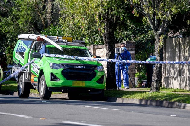 SHOOTING CARLINGFORD, NSW Forensics and police at the scene of a fatal shooting in the suburb of Carlingford in Sydney, Wednesday, July 15, 2026. A has man died following a public place shooting in North Rocks Road, Carlingford in Sydney™s north west this morning. ( NO ARCHIVING Sydney New South Wales Australia  Copyright: xBiancaxDexMarchix 20260715176181468670