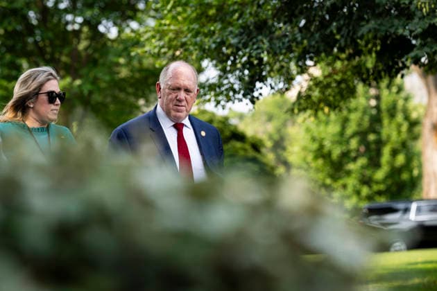 July 14, 2026, Washington, District Of Columbia, USA: White House Border Czar TOM HOMAN speaks to the media outside the West Wing of the White House in Washington. Homan confirmed that Immigration and Customs Enforcement (ICE) is implementing a short-term pause on most non-urgent vehicle stops following recent deadly shootings. Washington USA  - ZUMAs152 20260714_faa_s152_087 Copyright: xGraemexSloan POOLx