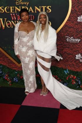LOS ANGELES, CALIFORNIA - JULY 14: Brandy Norwood & Sy rai at the premiere of The Disney Channel s Descendants: Wicked Wonderland at Academy Museum of Motion Pictures on July 14, 2026 in Los Angeles, California. Credit: USA  - ZUMAa123 20260714_zaa_a123_115 Copyright: xAdMediax