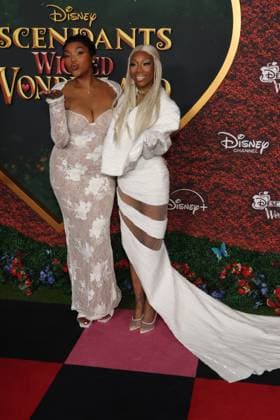 LOS ANGELES, CALIFORNIA - JULY 14: Brandy Norwood & Sy rai at the premiere of The Disney Channel s Descendants: Wicked Wonderland at Academy Museum of Motion Pictures on July 14, 2026 in Los Angeles, California. Credit: USA  - ZUMAa123 20260714_zaa_a123_124 Copyright: xAdMediax