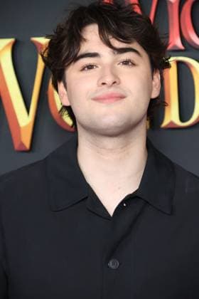 LOS ANGELES, CALIFORNIA - JULY 14: Josh Colley at the premiere of The Disney Channel s Descendants: Wicked Wonderland at Academy Museum of Motion Pictures on July 14, 2026 in Los Angeles, California. Credit: USA  - ZUMAa123 20260714_zaa_a123_159 Copyright: xAdMediax
