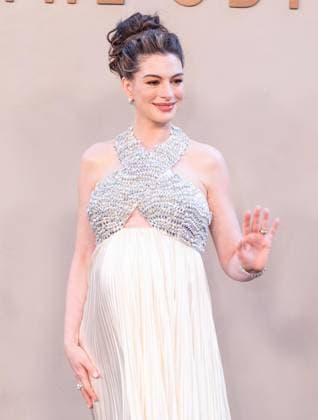 July 14, 2026, Bronx, New York, USA: Anne Hathaway wearing dress by Prada attends premiere of The Odyssey at AMC Lincoln Square in New York, NY on July 14, 2026. Bronx USA - ZUMAr339 20260714_znp_r339_168 Copyright: xLevxRadinx