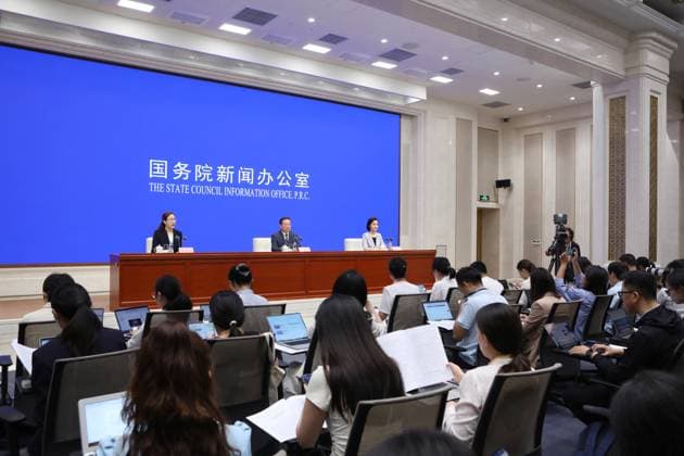 BEIJING, CHINA - JULY 15: The State Council Information Office (SCIO) holds a press conference on China s economic performance in H1 2026 on July 15, 2026 in Beijing, China.  Copyright: xVCGx 111654402462
