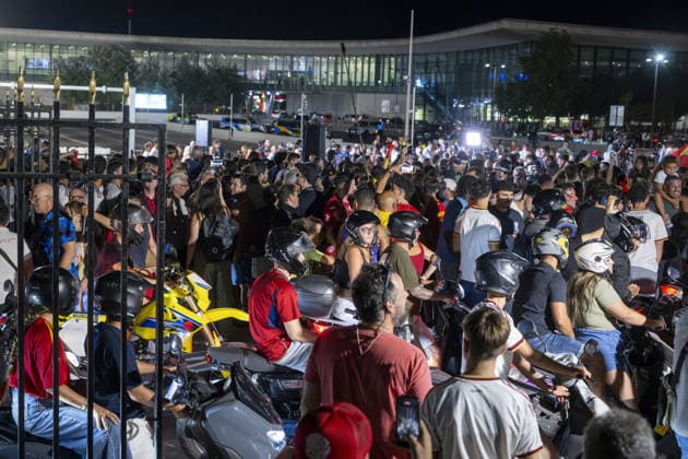 Removal of the border between Gibraltar and Spain GIBRALTAR - JULY 15: Spaniards and Gibraltarians gather at the entrance to Gibraltar to celebrate the disappearance of the border between Gibraltar and Spain, in Gibraltar on July 15, 2026. Marcos Moreno Anadolu Gibraltar Gibraltar. Editorial use only. Please get in touch for any other usage.  Copyright: x2026xAnadoluxMarcosxMorenox