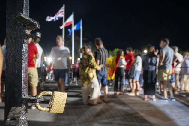 Removal of the border between Gibraltar and Spain GIBRALTAR - JULY 15: A view of an old padlock that has remained locked on the Gibraltar gate since it opened in 1982, as Spaniards and Gibraltarians gather at the entrance to Gibraltar to celebrate the disappearance of the border between Gibraltar and Spain, in Gibraltar on July 15, 2026. Marcos Moreno Anadolu Gibraltar Gibraltar. Editorial use only. Please get in touch for any other usage.  Copyright: x2026xAnadoluxMarcosxMorenox