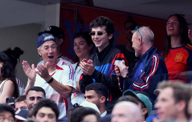 2026 World Cup - Timothee Chalamet At France v Spain Timothee Chalamet with his father Marc Chalamet attend the semi-final France vs Spain during FIFA World Cup 2026 in Dallas, TX on July 14, 2026. Photo by Charles Guerin ABACAPRESS.COM Dallas TX United States  Copyright: xGuerinxCharles ABACAx