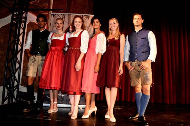 Mit Models Barara Meier Model Muenchen 14.07.2026 Silbersaal des Deutschen Theater Vorstellung der diesjaehrigen Wiesn-Barbara Meier praesentiert ihre nachhaltige Dirndl Kollektion - Angermaier X Greenline by Barbara Meier. Foto Muenchen *** With model Barbara Meier, Munich, July 14, 2026, Silbersaal at the Deutsches Theater, presentation of this year s Oktoberfest. Barbara Meier presents her sustainable dirndl collection, Angermaier X Greenline by Barbara Meier. Photo: Munich