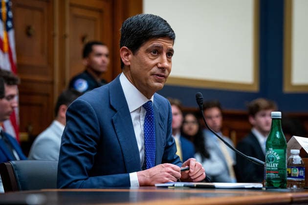 July 14, 2026, Washington, District Of Columbia, USA: Kevin Warsh, Chair of the Board of Governors of the Federal Reserve System, testifies before the US House Committee on Financial Services in Washington, DC, USA, on Tuesday, July 14, 2026 Washington USA  - ZUMAs152 20260714_faa_s152_115 Copyright: xEmilyxAlffx