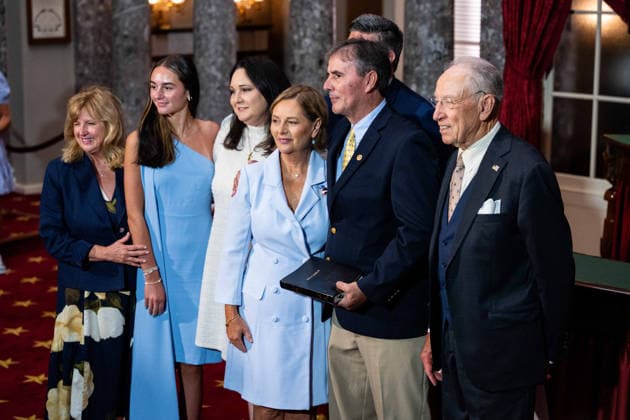 Darline Graham Ceremonial Oath of Office US Senator Darline Graham (Republican of South Carolina), her family, and United States Senator Chuck Grassley (Republican of Iowa) take a group photo after Sen. Graham’s ceremonial swearing in inside the Old Senate Chamber in Washington, DC, USA on Tuesday, July 14, 2026. Photo by Emily Alff CNP ABACAPRESS.COM Washington District of Columbia United States  Copyright: xCNP ABACAx