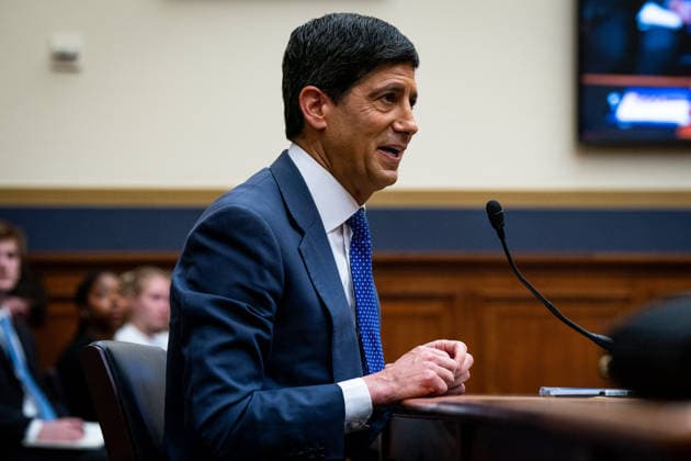 Kevin Warsh on The Federal Reserve’s Semi-Annual Monetary Policy Report Kevin Warsh, Chair of the Board of Governors of the Federal Reserve System, testifies before the US House Committee on Financial Services in Washington, DC, USA, on Tuesday, July 14, 2026. Photo by Emily Alff CNP ABACAPRESS.COM Washington District of Columbia United States  Copyright: xCNP ABACAx