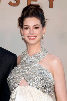 Anne Hathaway bei der Premiere des Kinofilms The Odyssey Die Odyssee im AMC Lincoln Square Theater. New York, 14.07.2026 *** Anne Hathaway at the premiere of the movie *The Odyssey* at the AMC Lincoln Square Theater in New York, July 14, 2026 Foto:xJ.xShorex xFuturexImagex odyssey_ny_6818