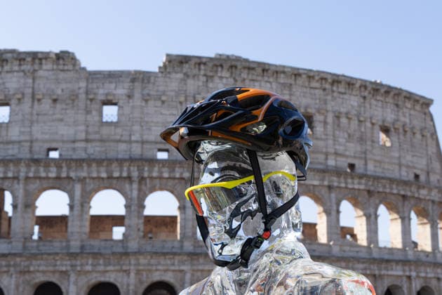IPA86699881 - Ice Workers flash mob organized by Greenpeace Italy activists near the Colosseum in Rome to mark the European Day for Victims of the Global Climate Crisis  Copyright: xMatteoxNardonex xx 86699881