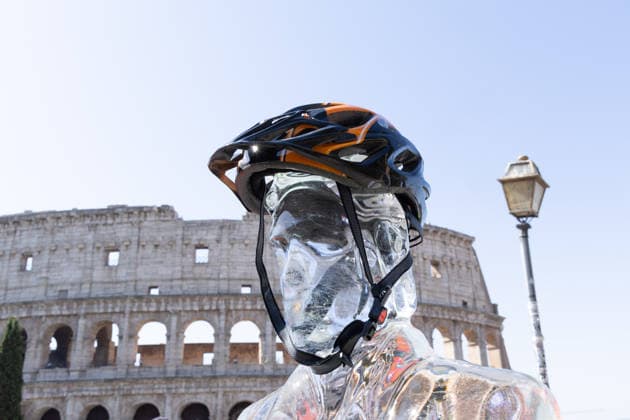 IPA86699893 - Ice Workers flash mob organized by Greenpeace Italy activists near the Colosseum in Rome to mark the European Day for Victims of the Global Climate Crisis  Copyright: xMatteoxNardonex xx 86699893