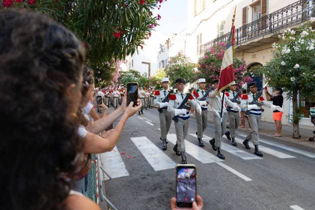 French National Day Celebration - Calvi French National Day celebration in Calvi, Corsica, France on July 14, 2026, in the presence of the city s mayor, Ange Santini, and numerous members of the 2nd Foreign Parachute Regiment of Calvi, who paraded on Boulevard Wilson in front of hundreds of spectators after a moment of reflection and the awarding of decorations in front of the war memorial. Photo by Shootpix ABACAPRESS.COM Calvi Corsica France  Copyright: xShootpix ABACAx