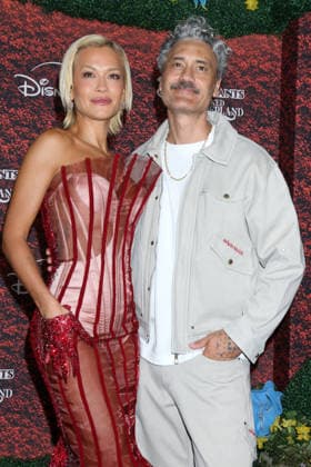 July 15, 2026, Los Angeles, Ca, USA: LOS ANGELES - JUL 14: Rita Ora, Taika Waititi at the Descendants Wicked Wonderland Premiere at the Academy Museum of Motion Pictures on July 14, 2026 in Los Angeles, CA Los Angeles USA - ZUMAnc22 20260715_zaa_nc22_072 Copyright: xKathyxHutchinsx