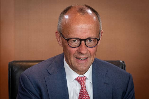 Berlin, Kabinettssitzung der Bundesregierung Kabinettssitzung der Bundesregierung am 15.07.2026 im Bundeskanzleramt in Berlin. Im Bild: Bundeskanzler Friedrich Merz (CDU) Berlin Bundeskanzleramt Berlin Deutschland *** Berlin, Federal Government Cabinet Meeting Federal Government Cabinet Meeting on July 15, 2026, at the Federal Chancellery in Berlin Pictured: Federal Chancellor Friedrich Merz (CDU), Berlin, Federal Chancellery, Berlin, Germany