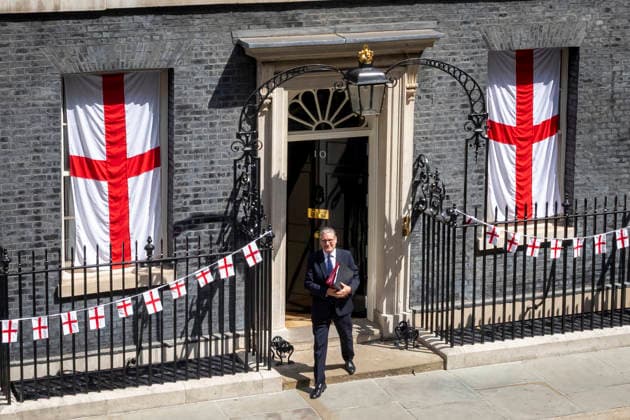 July 15, 2026, London, London, UK: London, UK. Prime Minister Sir Keir Starmer departs from 10 Downing Street to attend his last Prime Minister s Questions before Andy Burnham becomes Prime Minister next week. London UK  - ZUMAl94_ 20260715_zaf_l94_015 Copyright: xMarcinxNowakx
