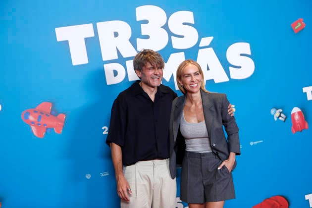 July 15, 2026, Madrid, Madrid, Spain: Actors and real-life couple SALVA REINA (L) and KIRA MIRO (R) pose for the media during the photocall presenting the new family comedy Tres de mas at the Urso Hotel. The film follows the story of Julia and Ernesto, a successful couple enjoying a child-free life until they suddenly wake up with three kids calling them mom and dad, forcing them to learn parenthood overnight while discovering the origin of the children. Madrid Spain - ZUMAo127 20260715_zep_o127_037 Copyright: xHugoxOrtunox