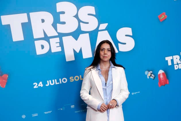 July 15, 2026, Madrid, Madrid, Spain: Actress CARMEN RUIZ poses for the media during the photocall presenting the new family comedy Tres de mas at the Urso Hotel. The film follows the story of Julia and Ernesto, a successful couple enjoying a child-free life until they suddenly wake up with three kids calling them mom and dad, forcing them to learn parenthood overnight while discovering the origin of the children. Madrid Spain - ZUMAo127 20260715_zep_o127_045 Copyright: xHugoxOrtunox