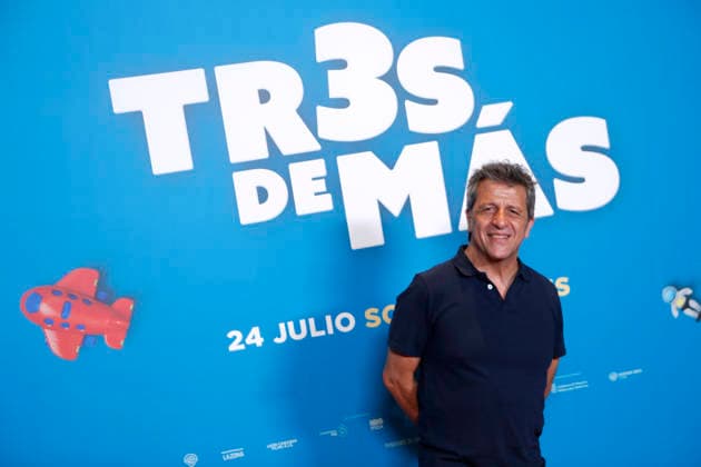 July 15, 2026, Madrid, Madrid, Spain: Actor DAVID LORENTE poses for the media during the photocall presenting the new family comedy Tres de mas at the Urso Hotel. The film follows the story of Julia and Ernesto, a successful couple enjoying a child-free life until they suddenly wake up with three kids calling them mom and dad, forcing them to learn parenthood overnight while discovering the origin of the children. Madrid Spain - ZUMAo127 20260715_zep_o127_066 Copyright: xHugoxOrtunox