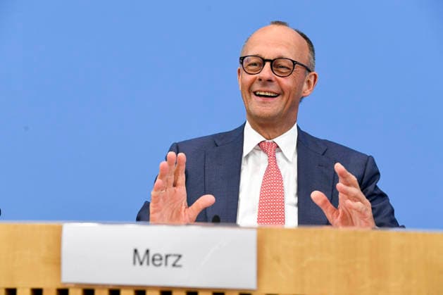 ABB BPK- Joachim - Friedrich Martin Josef Merz Bundeskanzler der Bundesrepublik Deutschland Bundesvorsitzender der CDU Politiker spricht ueber Aktuelle Themen der Innen- und Außenpolitik auf der BPK Bundespressekonferenz am 15.07.2026 in Berlin Berlin Deutschland *** ABB BPK Joachim Friedrich Martin Josef Merz, Chancellor of the Federal Republic of Germany and Federal Chairman of the CDU, speaks about current domestic and foreign policy issues at the BPK Federal Press Conference on July 15, 2026, in Berlin, Germany