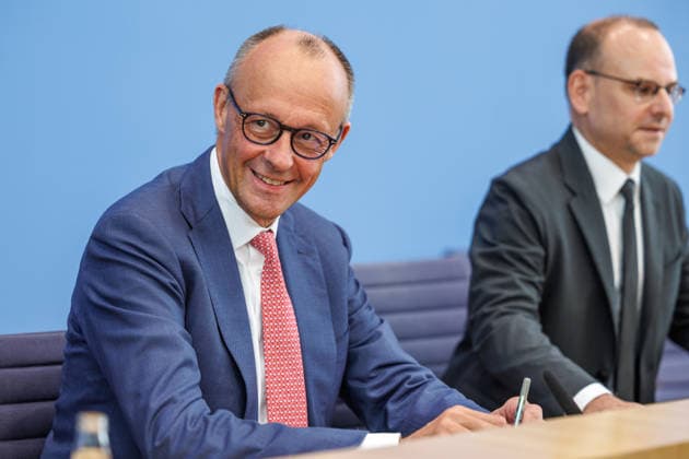 Regierungspressekonferenz zu den aktuellen Themen der Innen- und Außenpolitik mit Bundeskanzler Friedrich Merz Regierungspressekonferenz zu den aktuellen Themen der Innen- und Außenpolitik mit Bundeskanzler Friedrich Merz im Haus der Bundespressekonferenz am 15.07.2026 in Berlin. Berlin Berlin Deutschland Haus der Bundespressekonferenz *** Government press conference on current domestic and foreign policy issues with Chancellor Friedrich Merz Government press conference on current domestic and foreign policy issues with Chancellor Friedrich Merz at the Federal Press Conference Center on July 15, 2026, in Berlin, Berlin, Germany, Federal Press Conference Center