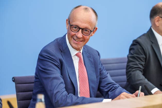 Regierungspressekonferenz zu den aktuellen Themen der Innen- und Außenpolitik mit Bundeskanzler Friedrich Merz Regierungspressekonferenz zu den aktuellen Themen der Innen- und Außenpolitik mit Bundeskanzler Friedrich Merz im Haus der Bundespressekonferenz am 15.07.2026 in Berlin. Berlin Berlin Deutschland Haus der Bundespressekonferenz *** Government press conference on current domestic and foreign policy issues with Chancellor Friedrich Merz Government press conference on current domestic and foreign policy issues with Chancellor Friedrich Merz at the Federal Press Conference Center on July 15, 2026, in Berlin, Berlin, Germany, Federal Press Conference Center