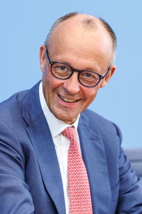 Regierungspressekonferenz zu den aktuellen Themen der Innen- und Außenpolitik mit Bundeskanzler Friedrich Merz Regierungspressekonferenz zu den aktuellen Themen der Innen- und Außenpolitik mit Bundeskanzler Friedrich Merz im Haus der Bundespressekonferenz am 15.07.2026 in Berlin. Berlin Berlin Deutschland Haus der Bundespressekonferenz *** Government press conference on current domestic and foreign policy issues with Chancellor Friedrich Merz Government press conference on current domestic and foreign policy issues with Chancellor Friedrich Merz at the Federal Press Conference Center on July 15, 2026, in Berlin, Berlin, Germany, Federal Press Conference Center