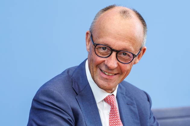 Regierungspressekonferenz zu den aktuellen Themen der Innen- und Außenpolitik mit Bundeskanzler Friedrich Merz Regierungspressekonferenz zu den aktuellen Themen der Innen- und Außenpolitik mit Bundeskanzler Friedrich Merz im Haus der Bundespressekonferenz am 15.07.2026 in Berlin. Berlin Berlin Deutschland Haus der Bundespressekonferenz *** Government press conference on current domestic and foreign policy issues with Chancellor Friedrich Merz Government press conference on current domestic and foreign policy issues with Chancellor Friedrich Merz at the Federal Press Conference Center on July 15, 2026, in Berlin, Berlin, Berlin, Germany, Federal Press Conference Center