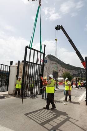 Pedro Sánchez attends the demolition of the Gibraltar Fence demolition of the Gibraltar Fence July 15, 2026, in La Línea de la Concepción, Cádiz, Andalusia, Spain The fence separating Gibraltar from Spain has been, for more than a century, the symbol of the division between the British colony and the surrounding Campo de Gibraltar region, even serving as a literal barrier during the Franco era, but as of this Wednesday, it has become a thing of the past by virtue of the agreement reached between the United Kingdom and the European Union to facilitate the Rock’s relationship with the bloc following Brexit. JULY 15, 2026 Rocí La Línea de la Concepción, Cádiz La Línea de la Concepción, Cádiz Spain  Copyright: xRocioxRuzx 7665977