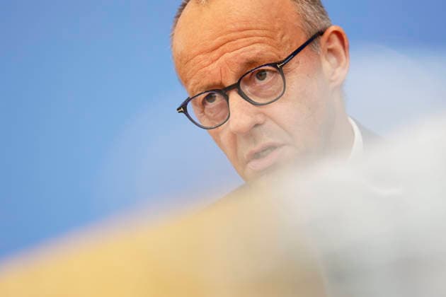 Friedrich Merz (CDU), Bundeskanzler, aufgenommen im Rahmen der Sommerpressekonferenz in der BPK in Berlin, 15.07.2026. Berlin Deutschland *** Friedrich Merz (CDU), Federal Chancellor, photographed during the summer press conference at the BPK in Berlin, July 15, 2026, Berlin, Germany Copyright: xFlorianxGaertnerx