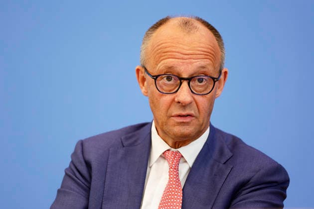 Friedrich Merz (CDU), Bundeskanzler, aufgenommen im Rahmen der Sommerpressekonferenz in der BPK in Berlin, 15.07.2026. Berlin Deutschland *** Friedrich Merz (CDU), Federal Chancellor, photographed during the summer press conference at the BPK in Berlin, July 15, 2026, Berlin, Germany Copyright: xFlorianxGaertnerx