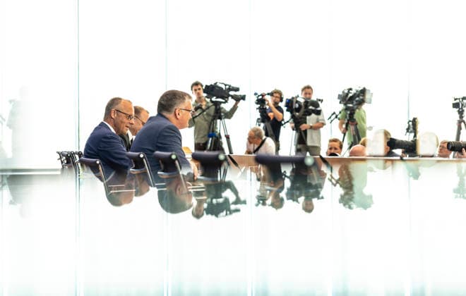 Friedrich Merz (CDU), Bundeskanzler, aufgenommen im Rahmen der Sommerpressekonferenz in der BPK in Berlin, 15.07.2026. Berlin Deutschland *** Friedrich Merz (CDU), Federal Chancellor, photographed during the summer press conference at the BPK in Berlin, July 15, 2026, Berlin, Germany Copyright: xFlorianxGaertnerx