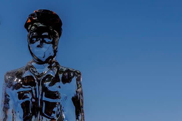 July 15, 2026, Rome, Italia, Italy: Green Peace initiative on the occasion of the European Day for the Victims of the Climate Crisis. In the photo, some ice statues depicting some of the categories of workers most exposed to heat waves. Rome, 15 07 2026. Rome Italy  - ZUMAa289 20260715_zia_a289_026 Copyright: xFrancescoxFotiax xAgfx