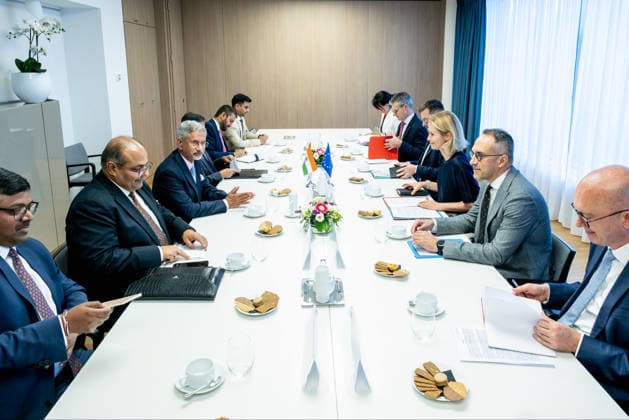RECORD DATE NOT STATED External Affairs Minister S. Jaishankar and EU HRVP Kaja Kallas during the meeting to discuss West Asia peace and stability Brussels Belgium , Jul 15 (ANI): External Affairs Minister S. Jaishankar and EU High Representative for Foreign Affairs and Security Policy and European Commission Vice President Kaja Kallas during the meeting to discuss West Asia peace and stability, in Brussels on Tuesday. (@DrSJaishankar X ANI Photo) Brussels Belgium Copyright: xANIx ANI_20260715055