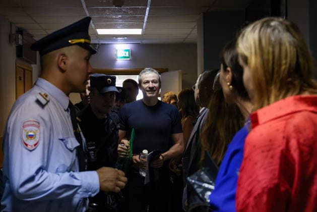 RUSSIA, MOSCOW - JULY 15, 2026: Vadim Moshkovich, founder of Rusagro, one of the largest Russian agricultural producers, arrives for a hearing into his large-scale fraud case at the Zamoskvoretsky District Court Moscow Russia  - ZUMAt113 20260715_zaa_t113_125 Copyright: xArtyomxGeodakyanx